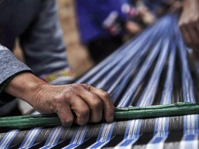 Технология и изработка на художественото прераждане на Warp and Weft Troughin...